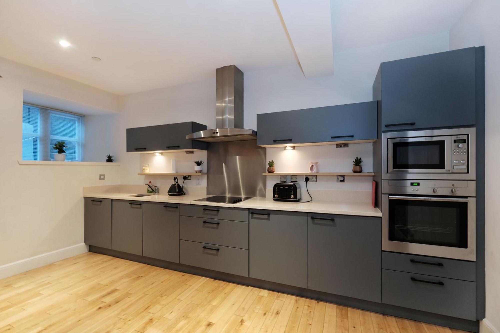 One Of A Kind Historic 3 Bedroom Apartment แอเบอร์ดีน ภายนอก รูปภาพ